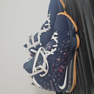 Nike Lebron 17 College Navy Sneakers